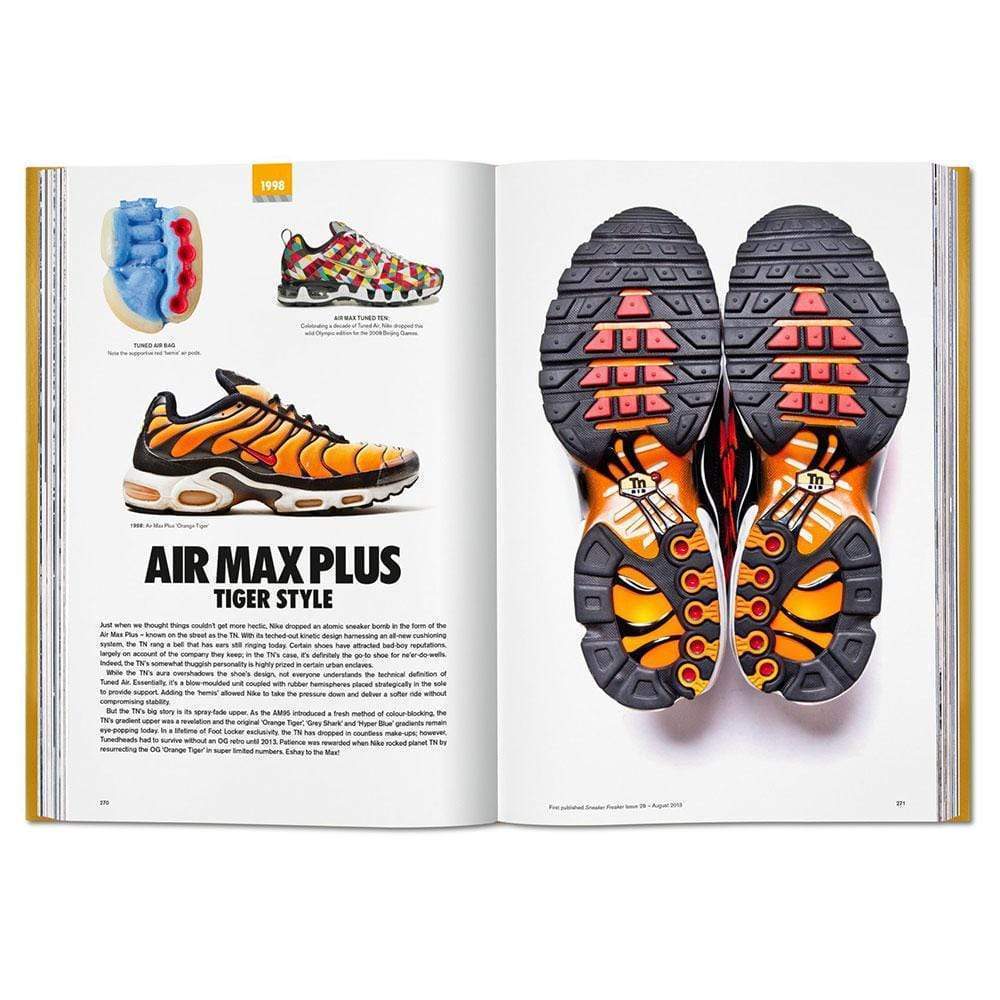'The Ultimate Sneaker Book' de Taschen redéfinit le genre. Avec Sneaker Freaker, explorez l'évolution des baskets à travers des photos inédites et des détails historiques, plongeant dans une célébration totale de la culture sneaker.