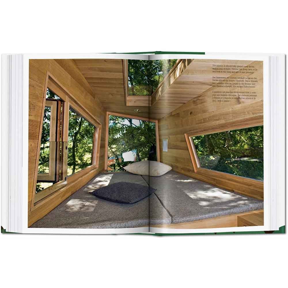 'Tree Houses' de Taschen, le livre ultime pour les passionnés d'ateliers arboricoles. 50 cabanes extraordinaires, de l'enfance à la luxueuse évasion, capturant l'essence artistique de l'habitat au sommet des arbres.
