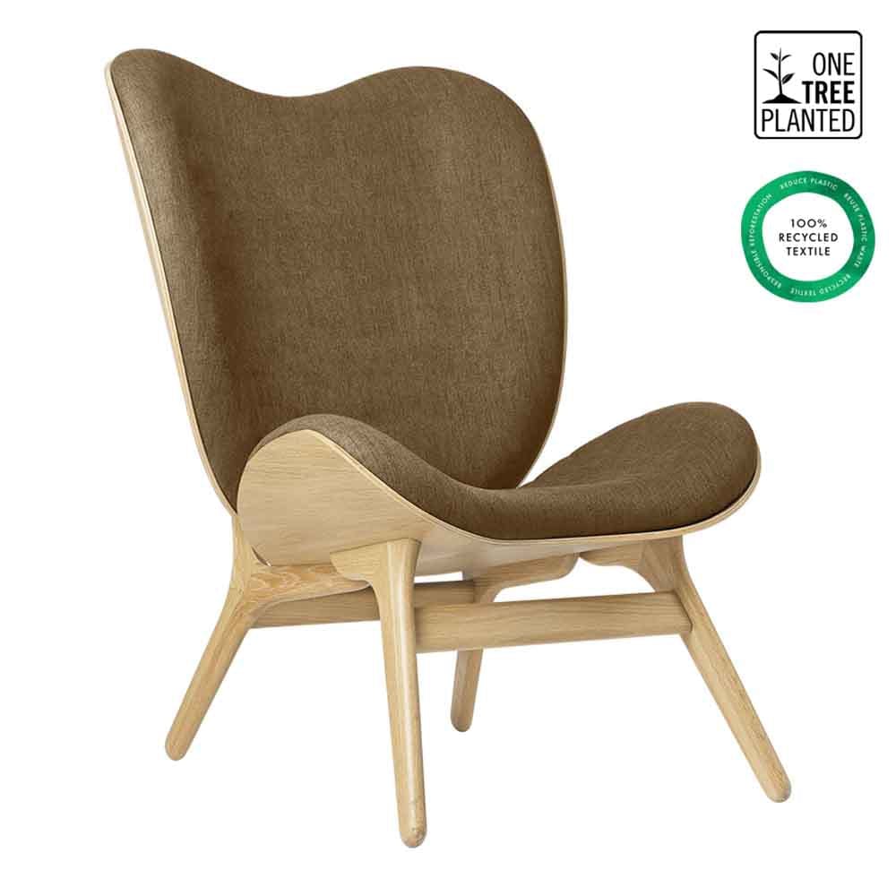 Umage A Conversation Piece Tall, fauteuil confortable avec dossier haut, en bois et tissu, chêne, sucre brun